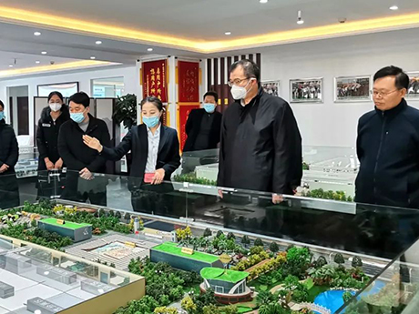 河南省科技廳副廳長何守法一行蒞臨鄭州鼎盛考察調研